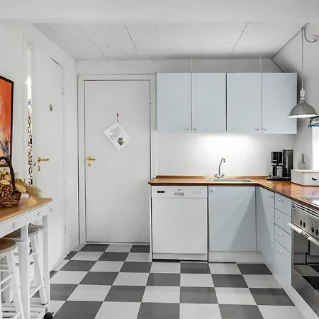 One-bedroom In Apartment