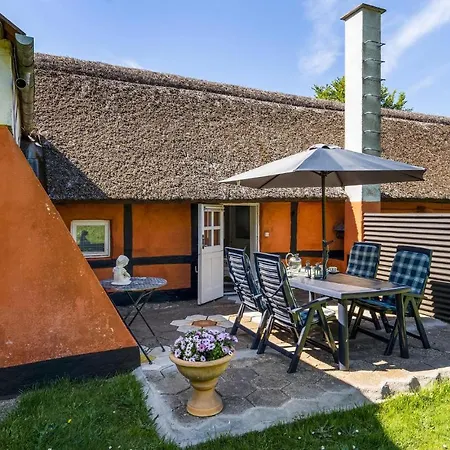 One-bedroom In Apartment